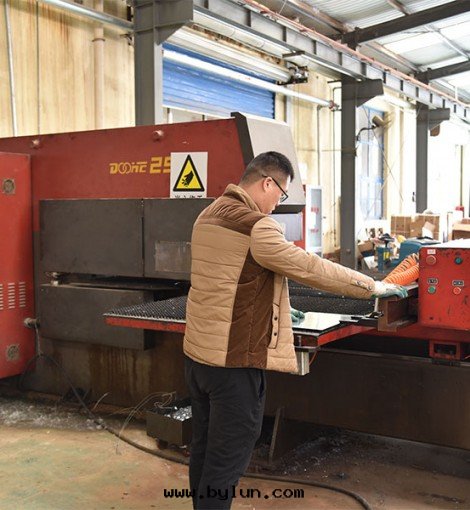 數控沖床(chuáng)