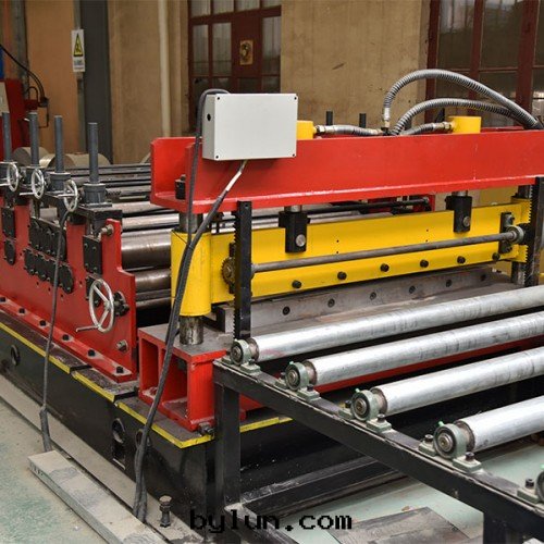 電(diàn)缆(lǎn)橋(qiáo)架流水(shuǐ)線(xiàn)