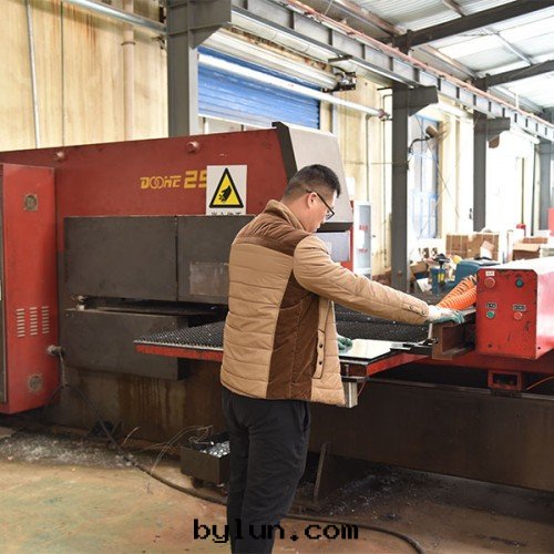 數控沖床(chuáng)