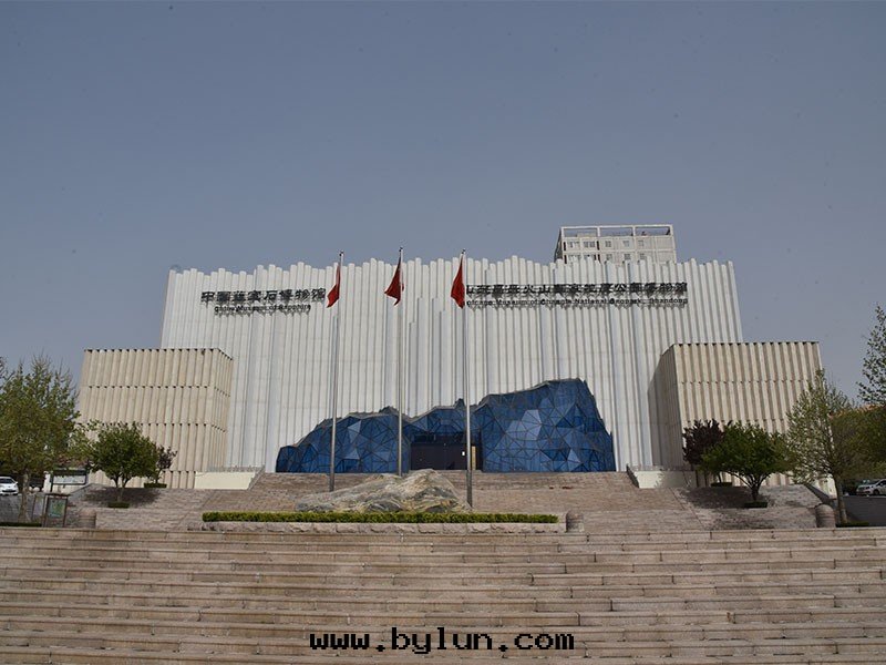 中(zhōng)國(guó)藍(lán)寶(bǎo)石(dàn)博物(wù)館(guǎn)