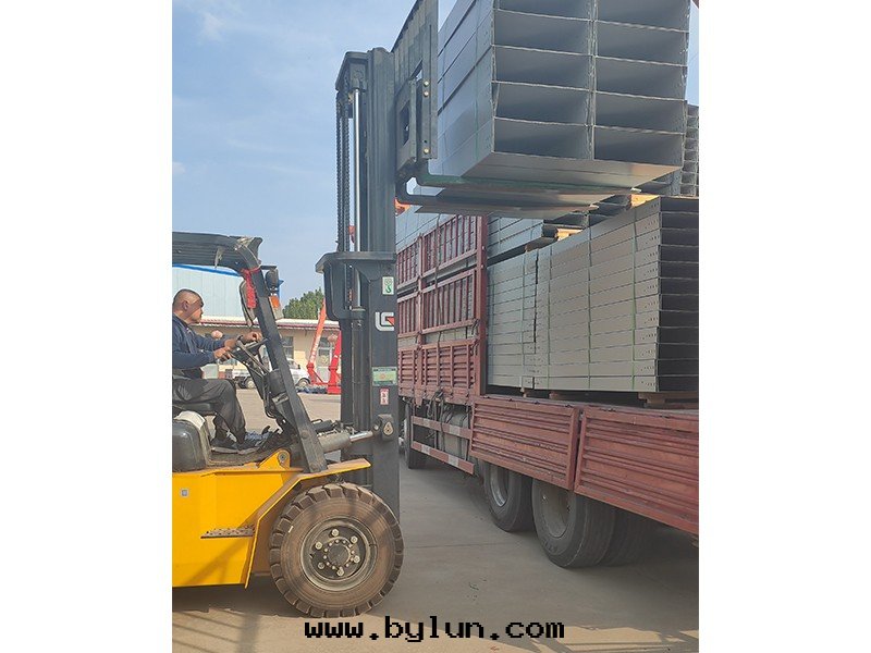 发货現(xiàn)场(chǎng)